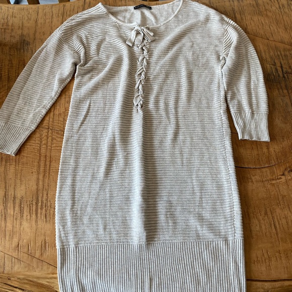 Maternity Lot. Size Small - Picture 9 of 9